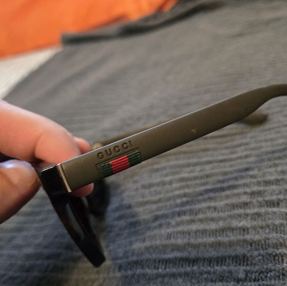 Authentic Gucci Tortoise and Black Sunglasses Unisex - Made In Italy - Picture 3 of 4